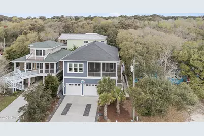 638 S Fourth Avenue, Kure Beach, NC 28449 - Photo 2