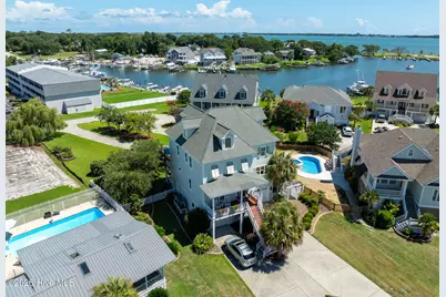 111 Riverside Avenue, Morehead City, NC 28557 - Photo 2