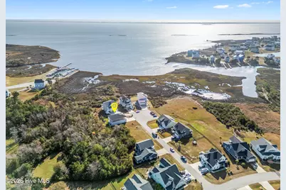 607 Trawler Place, Newport, NC 28570 - Photo 2