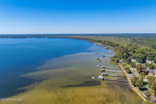 122 Live Oak Circle, Lake Waccamaw, NC 28450 - Photo 68
