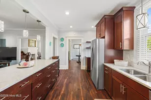 11 S 10th St, Wilmington, NC 28401 - Photo 16