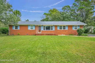525 Bedford Forest Dr, Wilmington, NC 28412 - Photo 2