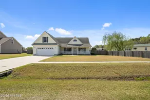 429 Marsha's Way, Havelock, NC 28532 - Photo 2