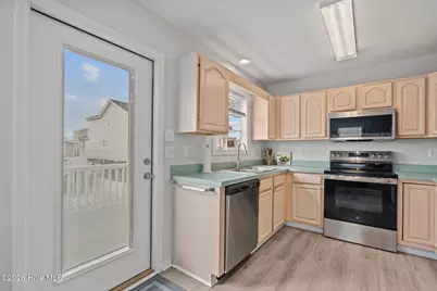 92 E Second Street, Ocean Isle Beach, NC 28469 - Photo 20