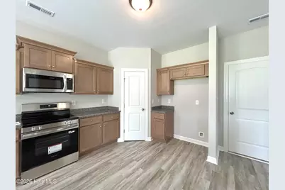 828 Hidden Bridge Road, Jacksonville, NC 28546 - Photo 16