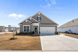 2001 Alizarin Ln, New Bern, NC 28562 - Photo 1