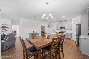 2001 Alizarin Ln, New Bern, NC 28562 - Photo 10