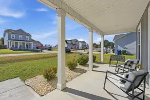 304 Holbrook Ln, Hubert, NC 28539 - Photo 4