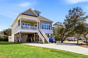 202 NE 64th St, Oak Island, NC 28465 - Photo 2