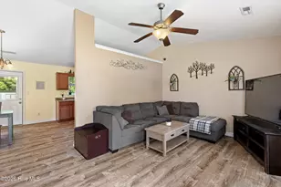 101 Woodbury Farm Dr, Jacksonville, NC 28540 - Photo 4