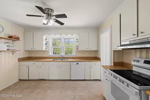 106 Elizabeth St, Richlands, NC 28574 - Photo 12