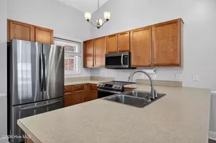 6025 Banded Tulip Dr, Wilmington, NC 28412 - Photo 4
