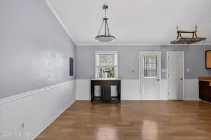 111 Little Lake Cir, New Bern, NC 28560 - Photo 10