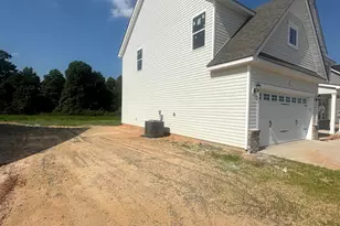 161 Margot Manor Dr, Benson, NC 27504 - Photo 2