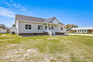 204 Nelson St, Harkers Island, NC 28531 - Photo 4