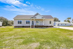 204 Nelson St, Harkers Island, NC 28531 - Photo 2
