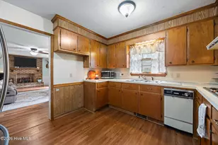 310 W 17th St, Scotland Neck, NC 27874 - Photo 12