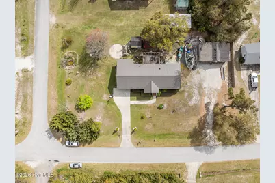 458 Bayview Drive, Harkers Island, NC 28531 - Photo 18