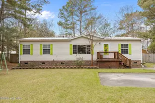 121 Bogue Forest Ct, Newport, NC 28570 - Photo 1