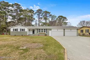 408 Carole Dr, Jacksonville, NC 28540 - Photo 2
