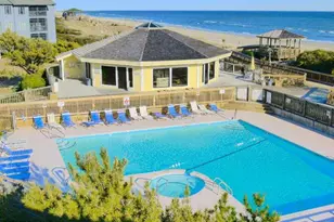 9201 Coast Guard Rd, Emerald Isle, NC 28594 - Photo 4