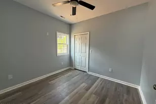 214 Pearl St, Clinton, NC 28328 - Photo 12
