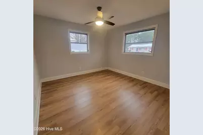 200 S Smith Street, Burgaw, NC 28425 - Photo 6