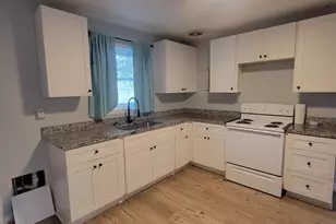 200 S Smith St, Burgaw, NC 28425 - Photo 10