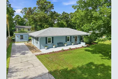 923 N Yaupon Terrace, Morehead City, NC 28557 - Photo 4
