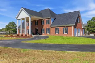 860 Lakebay Rd, Vass, NC 28394 - Photo 2