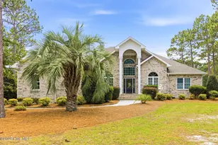 20 Queens Grant Cir SW, Shallotte, NC 28470 - Photo 2