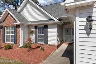 110 Kensington Wy, Aberdeen, NC 28315 - Photo 4