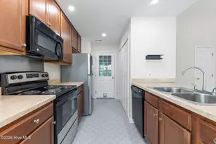 110 Kensington Wy, Aberdeen, NC 28315 - Photo 10