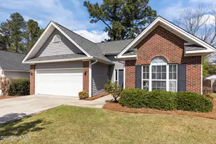 112 Kensington Wy, Aberdeen, NC 28315 - Photo 1