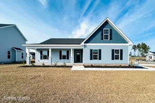 835 Hidden Brg Dr, Jacksonville, NC 28546 - Photo 2