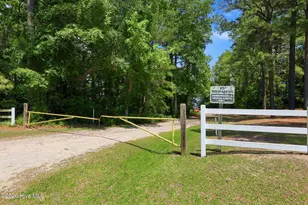 135 Otway Burns Dr, Swansboro, NC 28584 - Photo 136