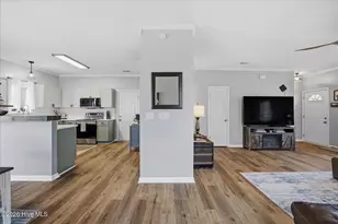 1018 Winterberry Cir, Leland, NC 28451 - Photo 8