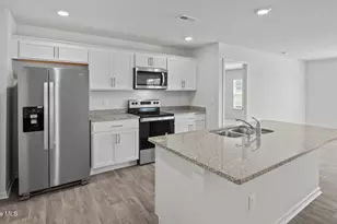 4057 Topsail Trl, New Bern, NC 28560 - Photo 4