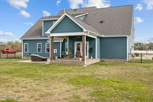 2754 Windflower Ln, Grimesland, NC 27837 - Photo 10