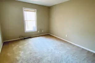 189 Corey Cir, Jacksonville, NC 28546 - Photo 4