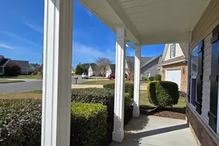 3648 Thornbrook Dr, Greenville, NC 27834 - Photo 4