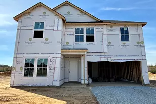 203 Hallwood Dr, Pikeville, NC 27863 - Photo 2