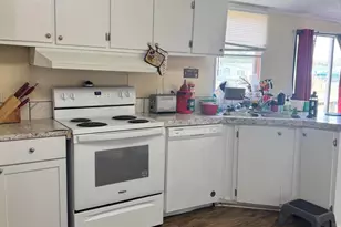 110 Lariat Cir, New Bern, NC 28562 - Photo 2
