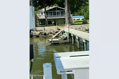 197 S River Drive, Beaufort, NC 28516 - Photo 1