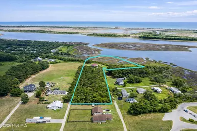 301 Intracoastal Court, Sneads Ferry, NC 28460 - Photo 2