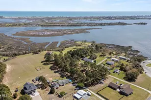 301 Intracoastal Ct, Sneads Ferry, NC 28460 - Photo 14