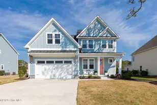 303 Seafarer St, Newport, NC 28570 - Photo 1