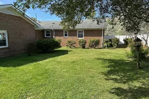 315 Hampton Dr, Plymouth, NC 27962 - Photo 4