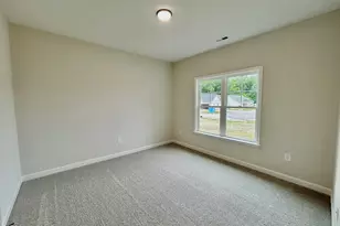 3715 Huntcliff Dr, La Grange, NC 28551 - Photo 8