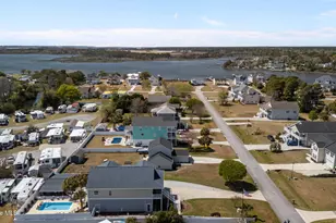 231 Hickory Shores Dr, Newport, NC 28570 - Photo 8